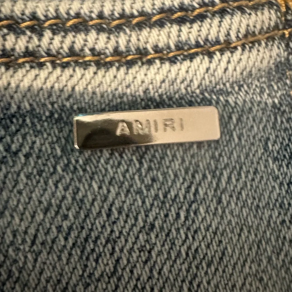 Amari Old English distressed skinny jeans in a light blue wash size 38 - Picture 13 of 17